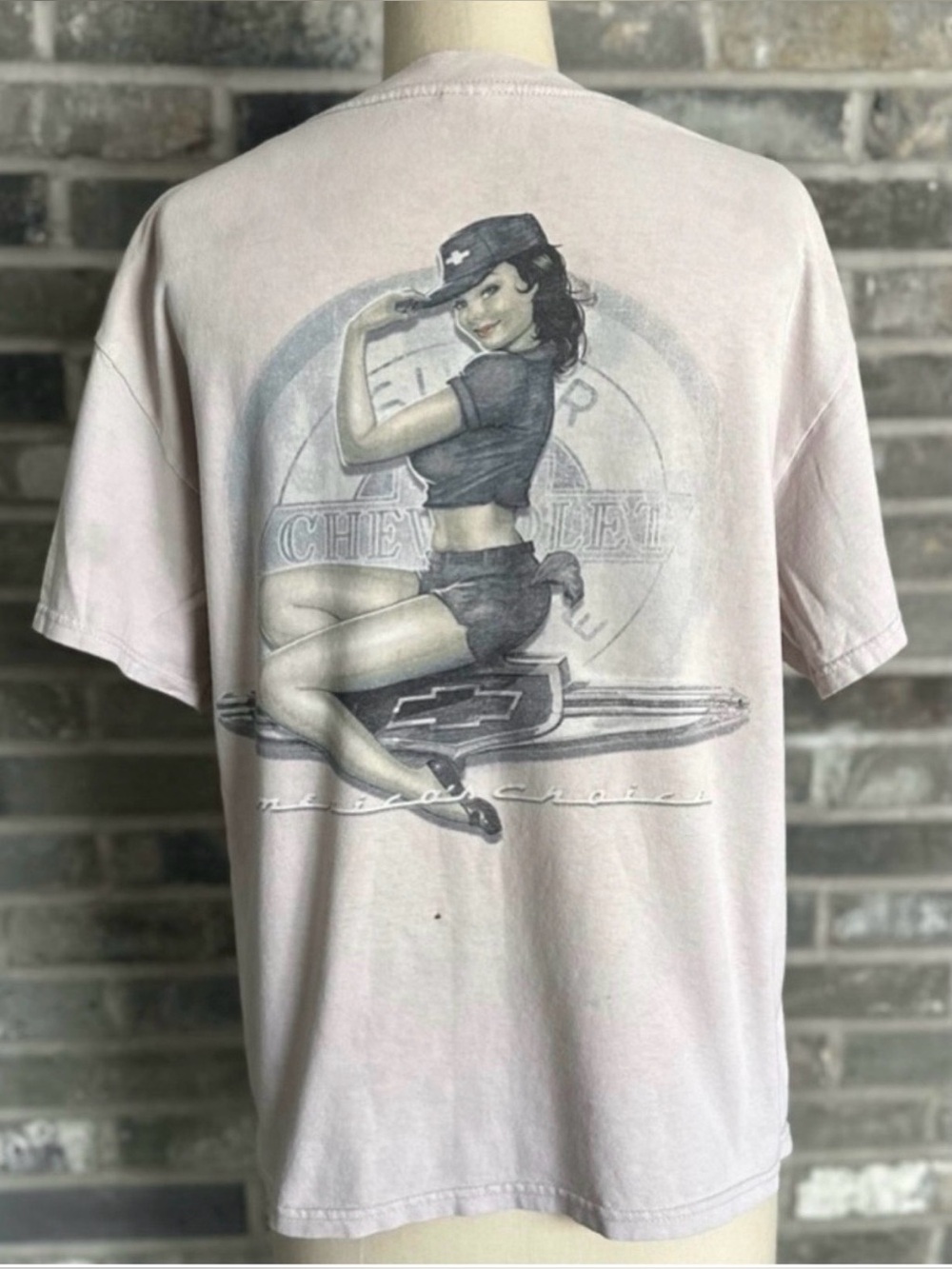 Y2K Chevrolet Tennessee River Pinup Girl Distressed Graphic Tee Mens M